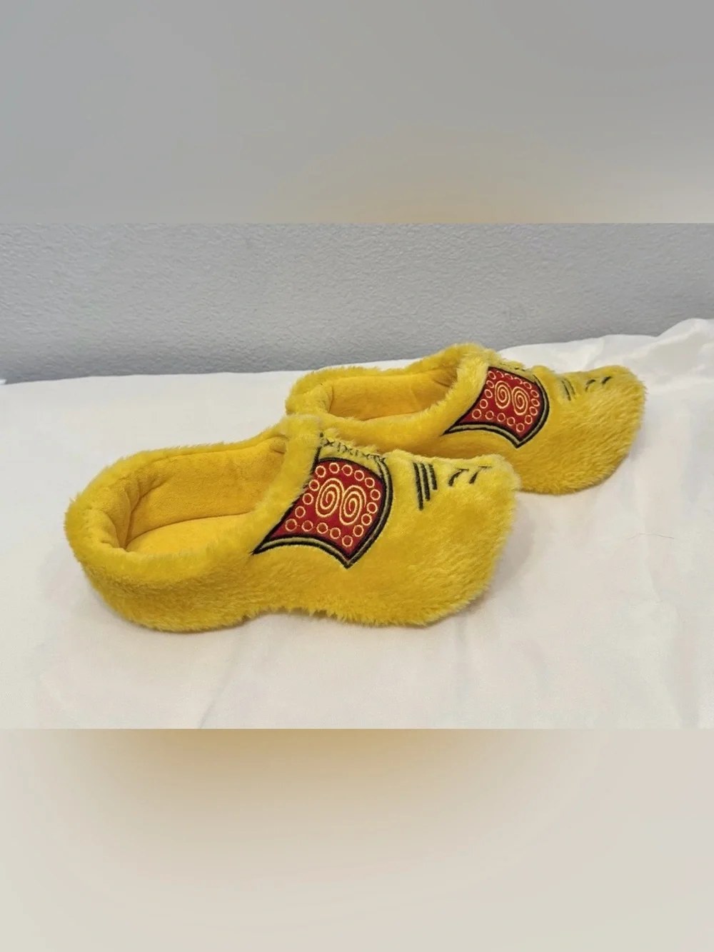 Wooden Shoes Clog Slippers Dutch Dancing Octoberfest Yellow Plush Kids Shoe 12